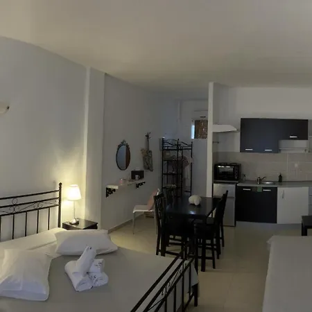 Liani Ammos * Amolianí